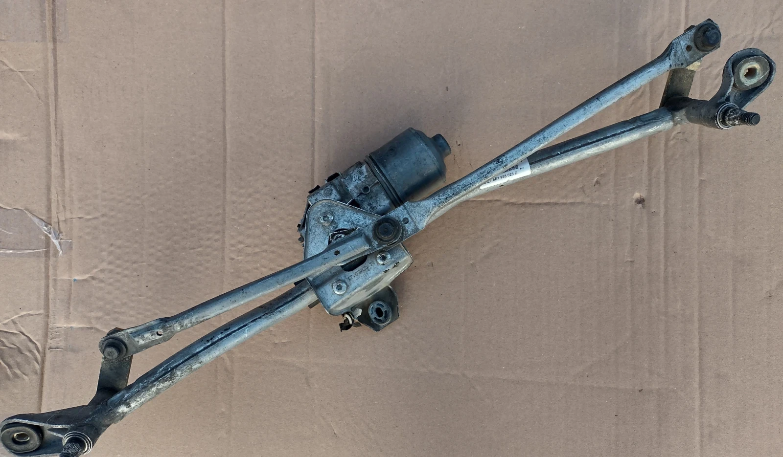 8E1955023D       Audi A4 B7 (2004-2008) 8E1955119 0390241509 | Mobile.bg   4