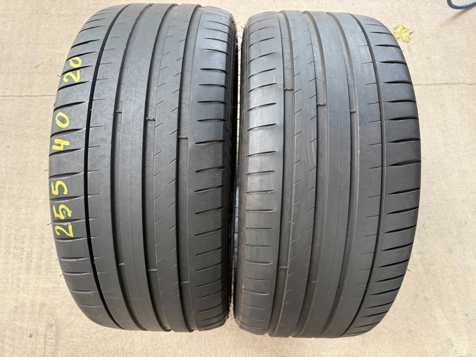 Гуми Летни 255/40R20