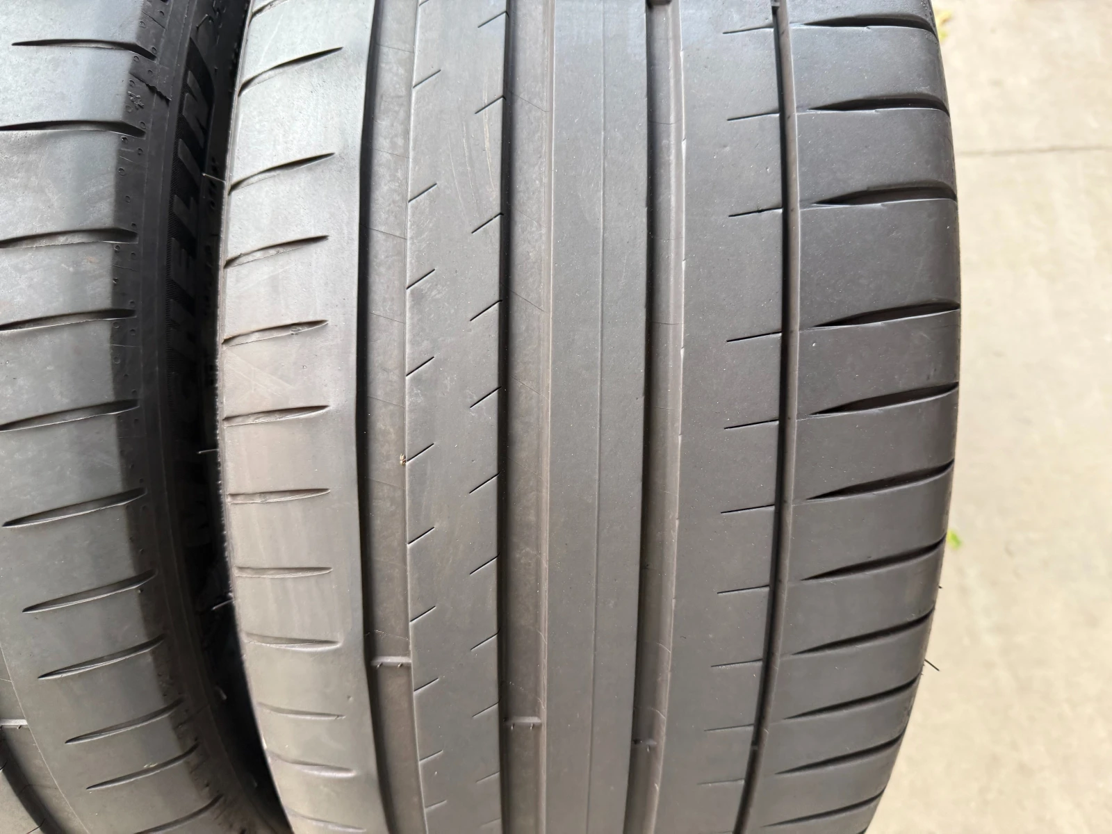 Гуми Летни 255/40R20, снимка 3 - Гуми и джанти - 56277700