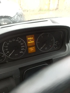 Mercedes-Benz A 180, снимка 11