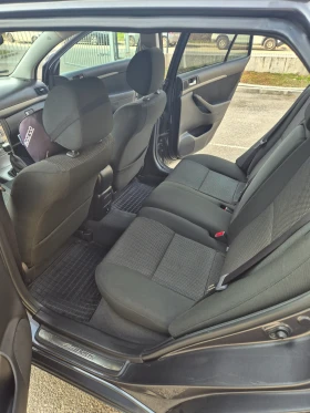 Toyota Avensis D4D, снимка 8