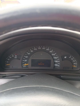 Mercedes-Benz C 220, снимка 9