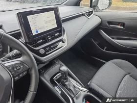 Toyota Corolla SE FWD, снимка 15