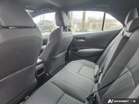 Toyota Corolla SE FWD, снимка 17