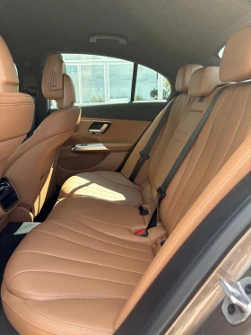 Mercedes-Benz E 220 d 4MATIC, снимка 11