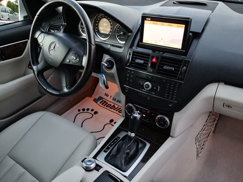 Mercedes-Benz C 280 3.0i Automatik+ Navi+ Xenon+ PDC+ Кожа+ , снимка 7 - Автомобили и джипове - 46238428