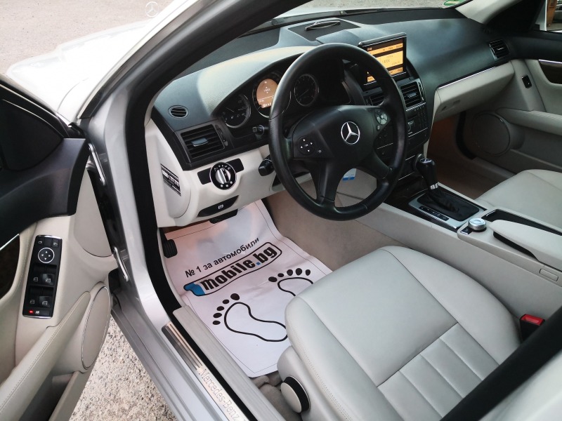 Mercedes-Benz C 280 3.0i Automatik+ Navi+ Xenon+ PDC+ Кожа+ , снимка 8 - Автомобили и джипове - 46238428