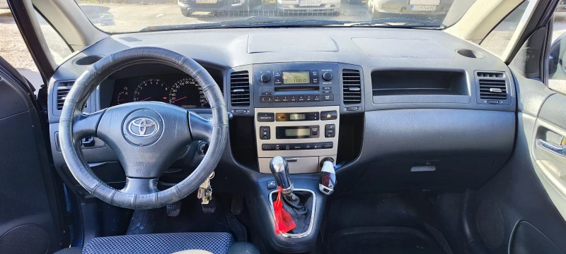 Toyota Corolla verso 1.8, снимка 5 - Автомобили и джипове - 46044489