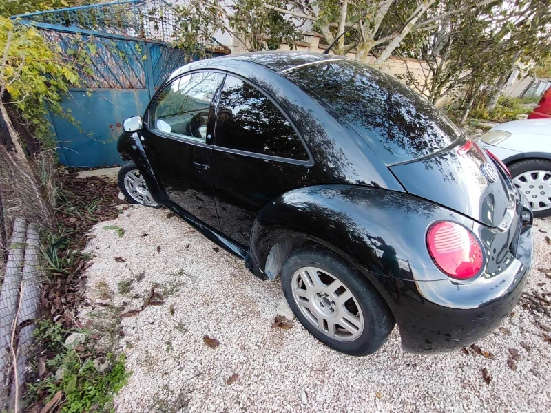 VW New beetle, снимка 1 - Автомобили и джипове - 47521101