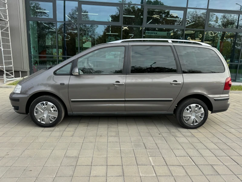 VW Sharan 6+ 1 HighLine Xenon -TOP!, снимка 4 - Автомобили и джипове - 47807143