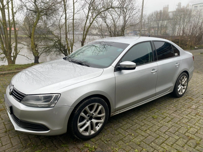 VW Jetta 2.0TDI DSG на части, снимка 2 - Автомобили и джипове - 49459794