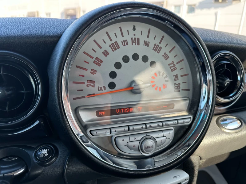 Mini Cooper 1.4i 95 к.с., снимка 13 - Автомобили и джипове - 49083756