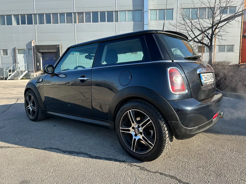 Mini Cooper 1.4i 95 к.с., снимка 3 - Автомобили и джипове - 49083756