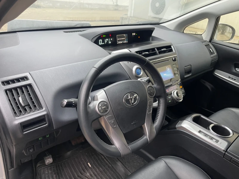 Toyota Prius Prius+ , снимка 7 - Автомобили и джипове - 53289569