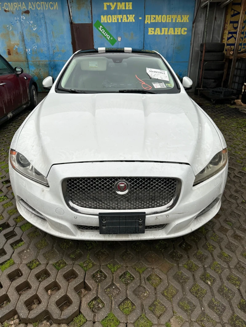 Jaguar Xj