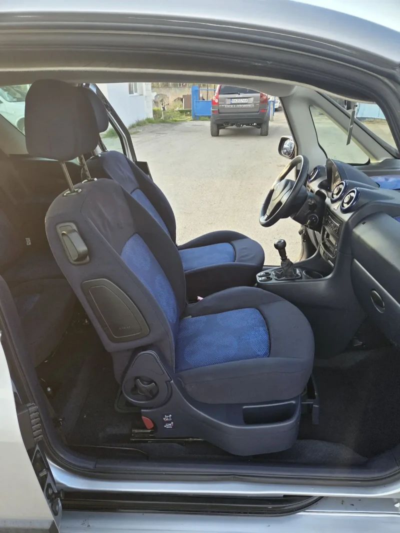 Peugeot 1007 1.4, снимка 6 - Автомобили и джипове - 52580567