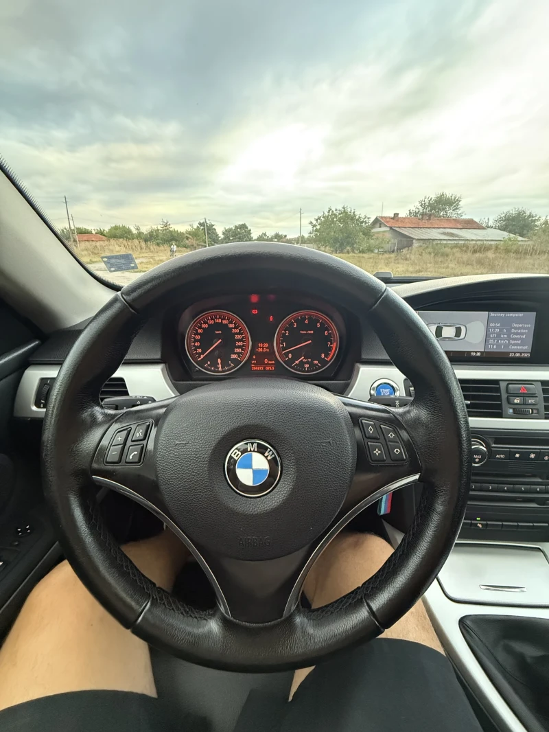 BMW 325 I, снимка 12 - Автомобили и джипове - 52127851