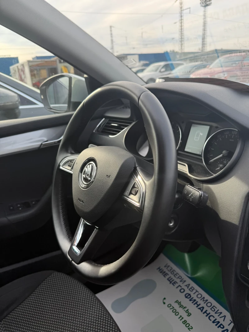 Skoda Octavia 1.6D, снимка 10 - Автомобили и джипове - 52915833