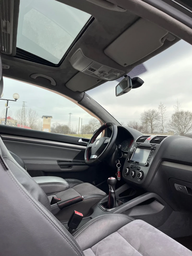 VW Golf 2.0TDI BMM 8v, снимка 4 - Автомобили и джипове - 52942728