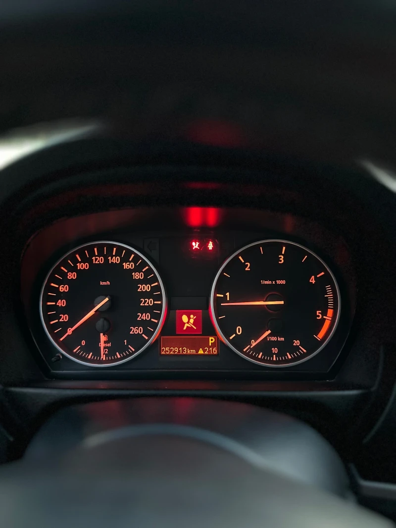 BMW 320, снимка 12 - Автомобили и джипове - 52958764