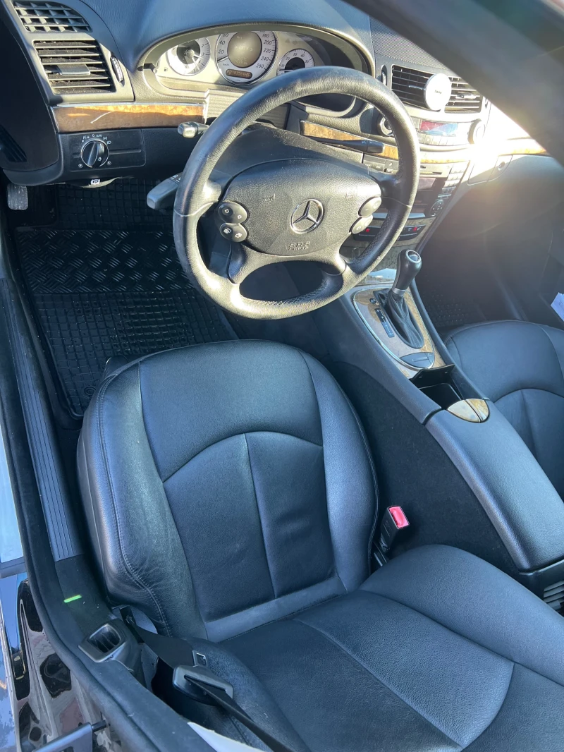 Mercedes-Benz E 280, снимка 6 - Автомобили и джипове - 53253729