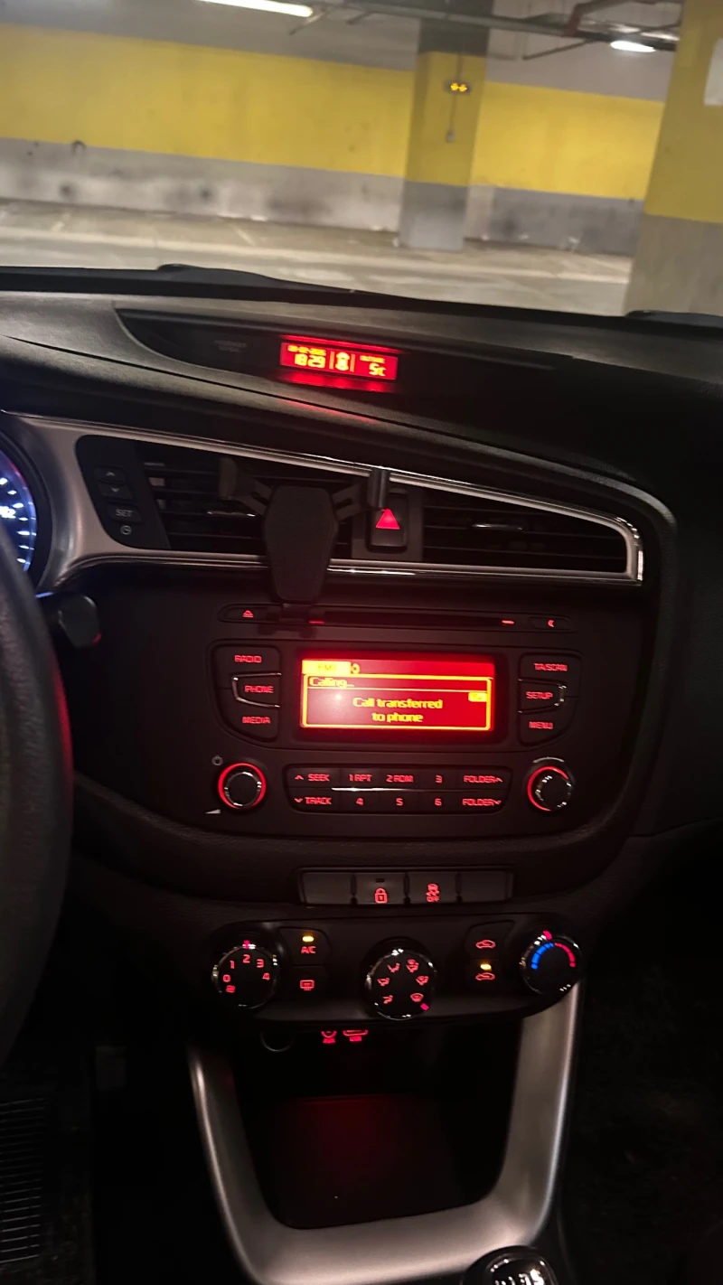 Kia Ceed, снимка 6 - Автомобили и джипове - 53419554