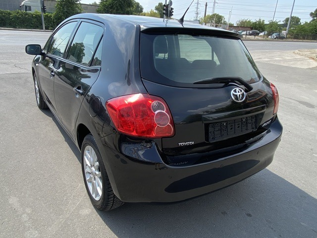 Toyota Auris 1.6i-125кс-TUV-ГЕРМАНИЯ-160х.км РЕАЛНИ С ИСТОРИЯ - изображение 3