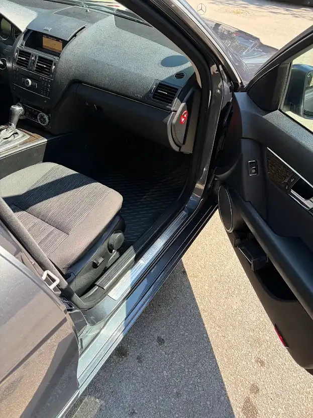 Mercedes-Benz C 180 Vialle LPG, снимка 9 - Автомобили и джипове - 55939670