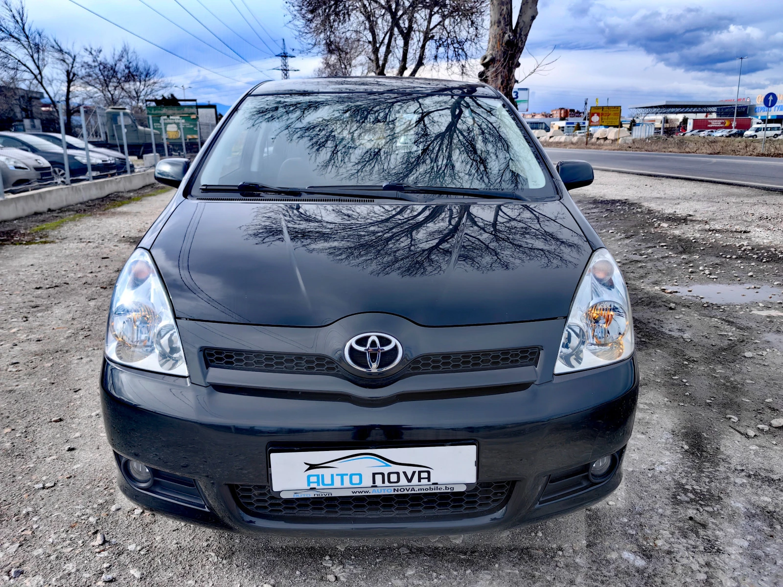 Toyota Corolla verso 2.2 ДИЗЕЛ 136 К.С. FACELIFT! ВЕРИГА! УНИКАЛЕН!  - изображение 2