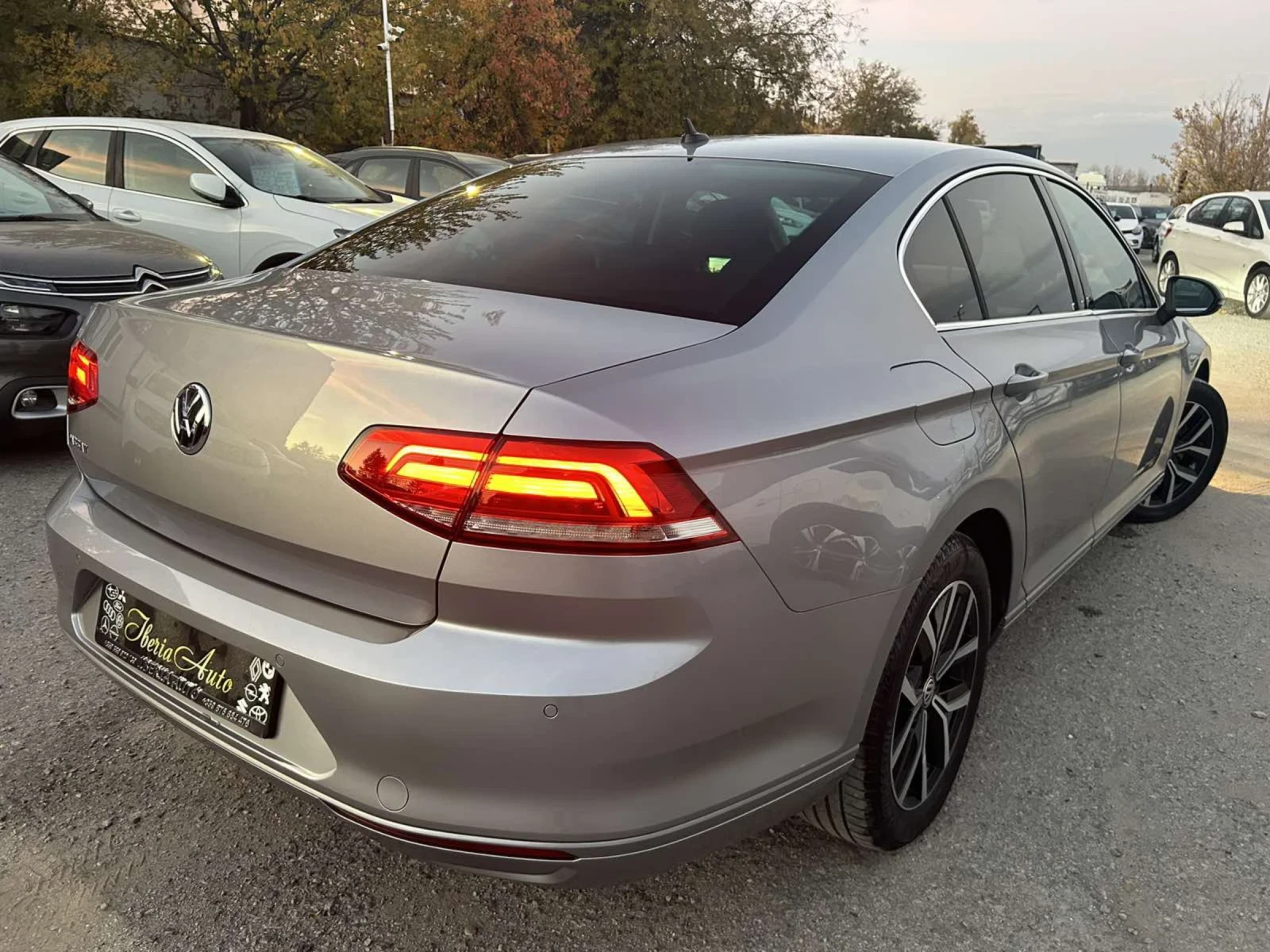 VW Passat 1.5 TSI 150 * FULL LED * NAVI * ACC * EURO 6 *  - изображение 4