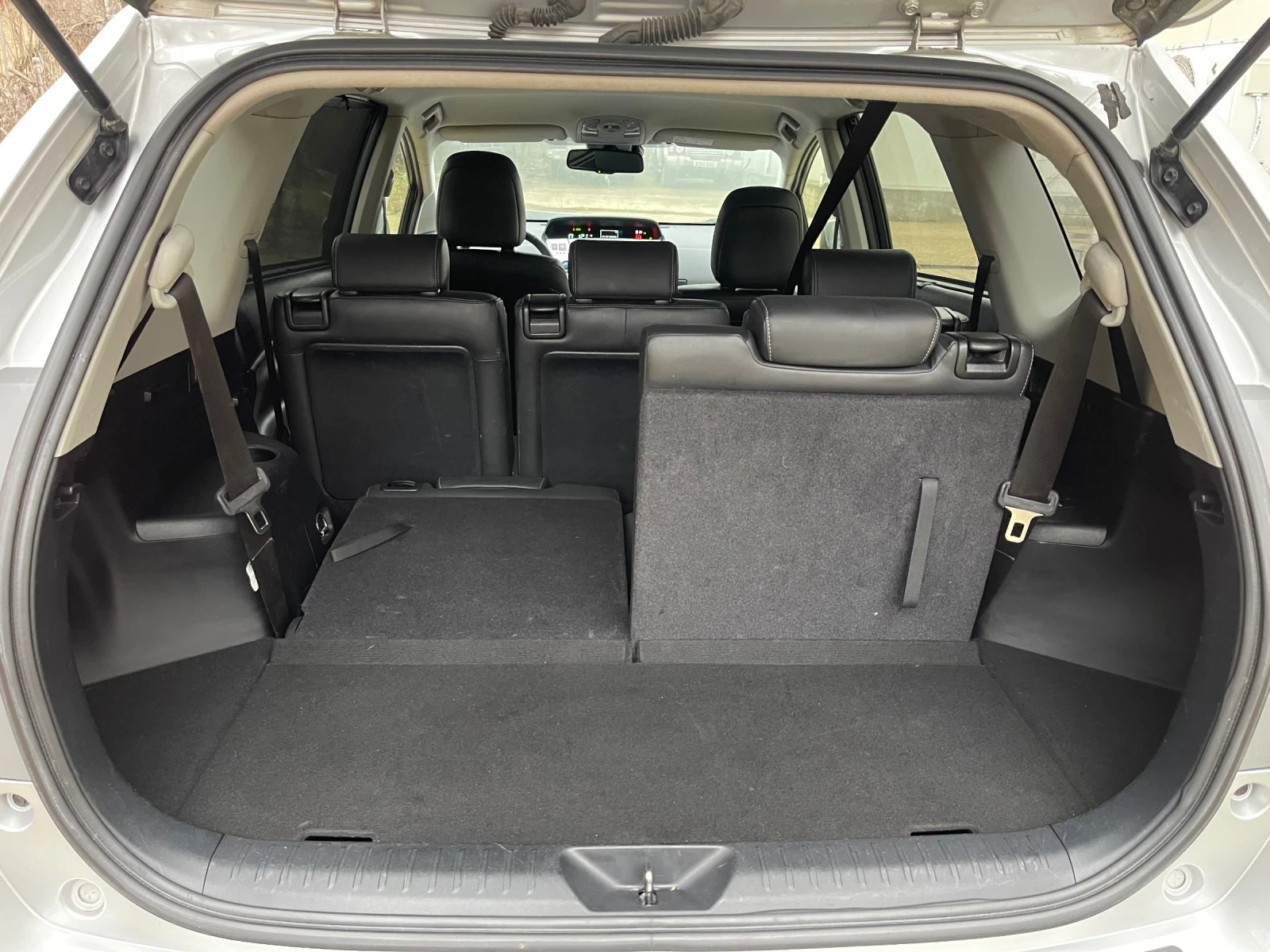 Toyota Prius Prius+ , снимка 12 - Автомобили и джипове - 53719499