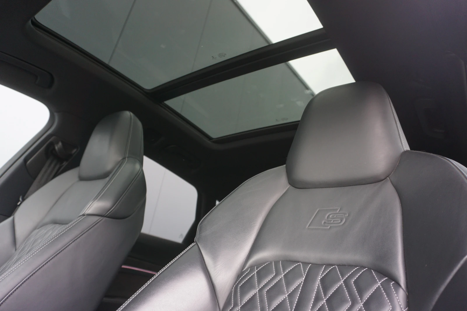 Audi E-Tron 55 Quattro 3хS-line| 408к.с.| B&О| Панорама| , снимка 5 - Автомобили и джипове - 54131755