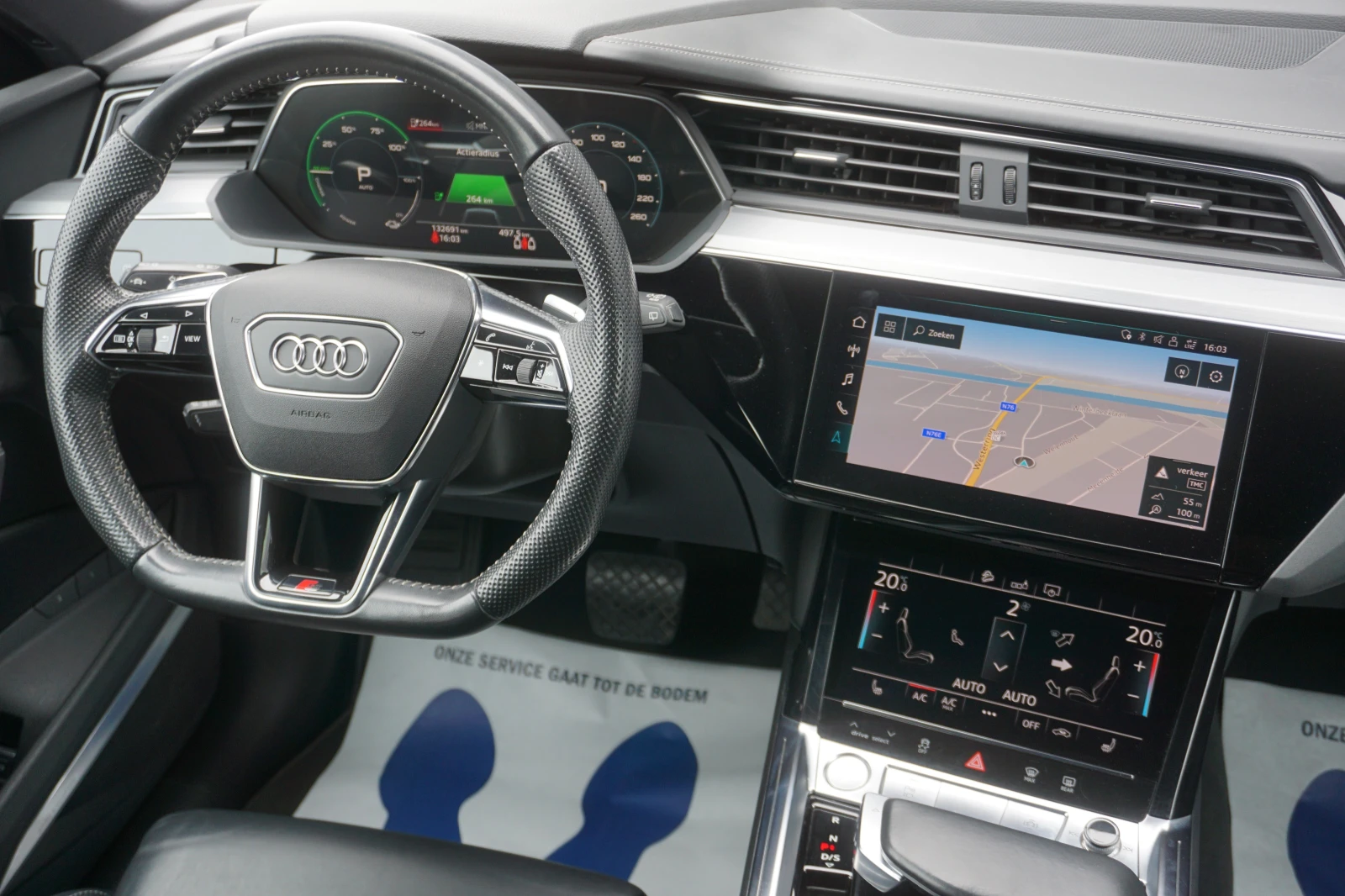 Audi E-Tron 55 Quattro 3хS-line| 408к.с.| B&О| Панорама| , снимка 9 - Автомобили и джипове - 54131755