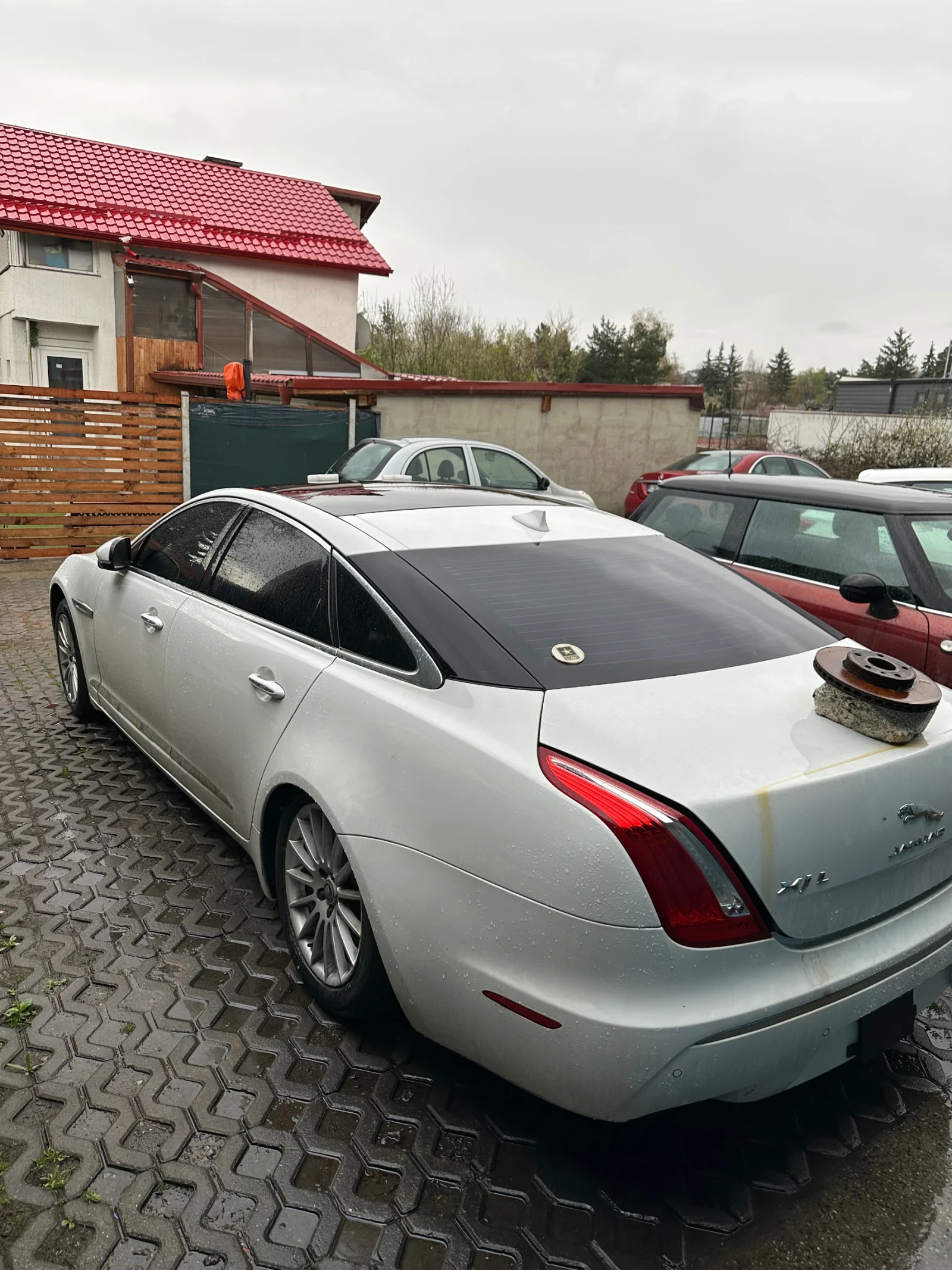 Jaguar Xj  - изображение 4