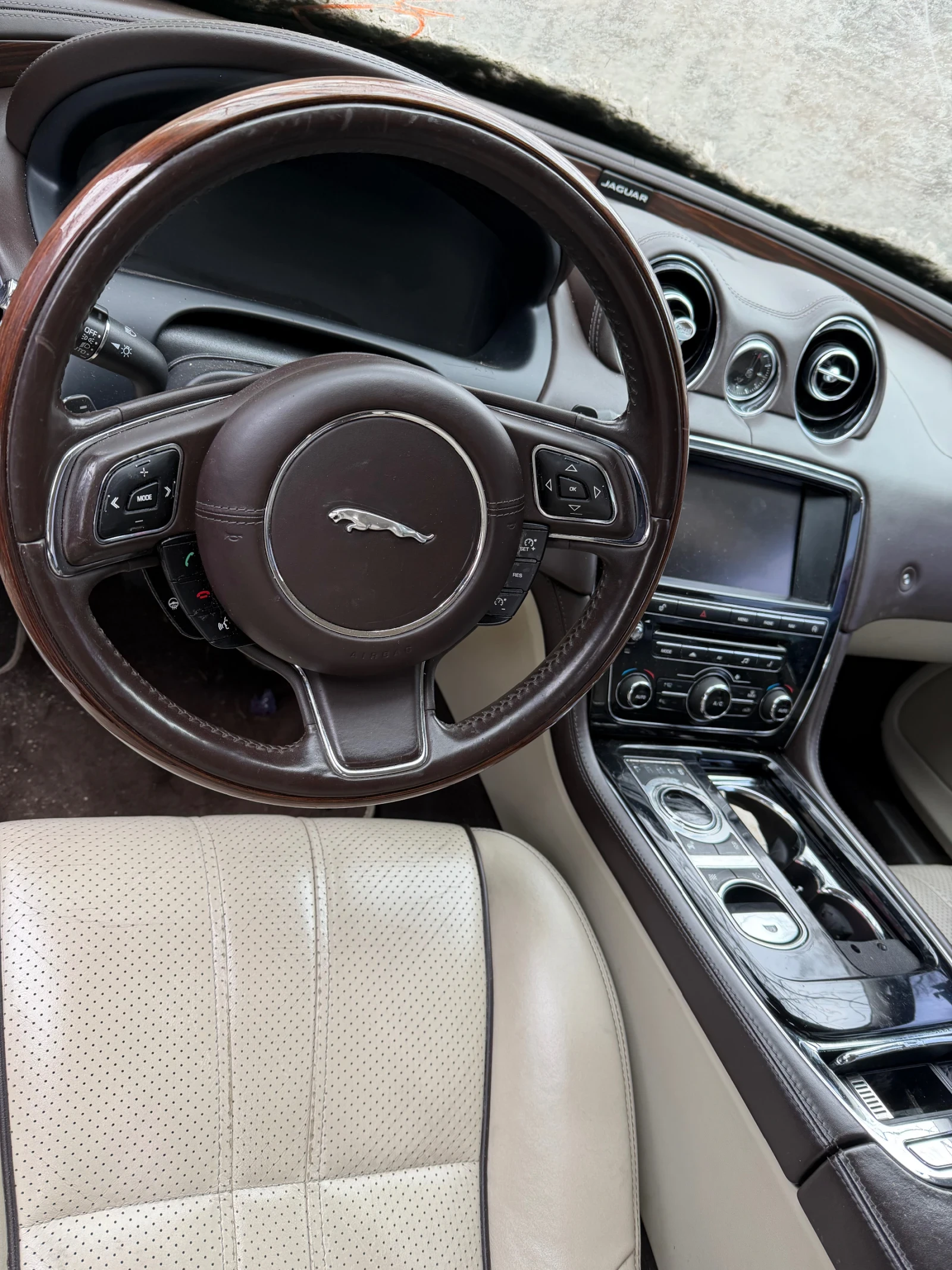 Jaguar Xj, снимка 12 - Автомобили и джипове - 50876657