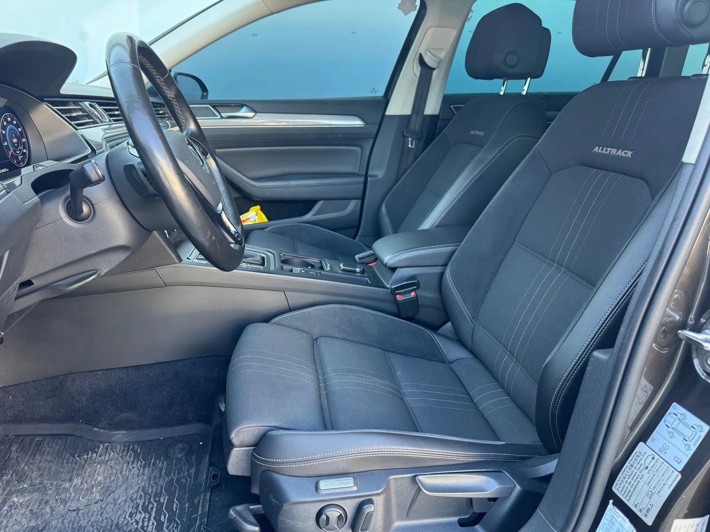 VW Passat 2.0TDI BMT 4MOTION - изображение 5