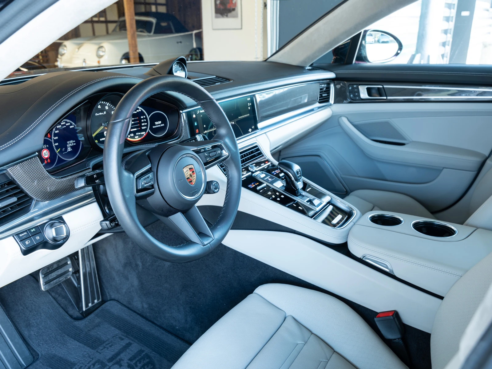 Porsche Panamera Turbo S E-Hybrid - изображение 7