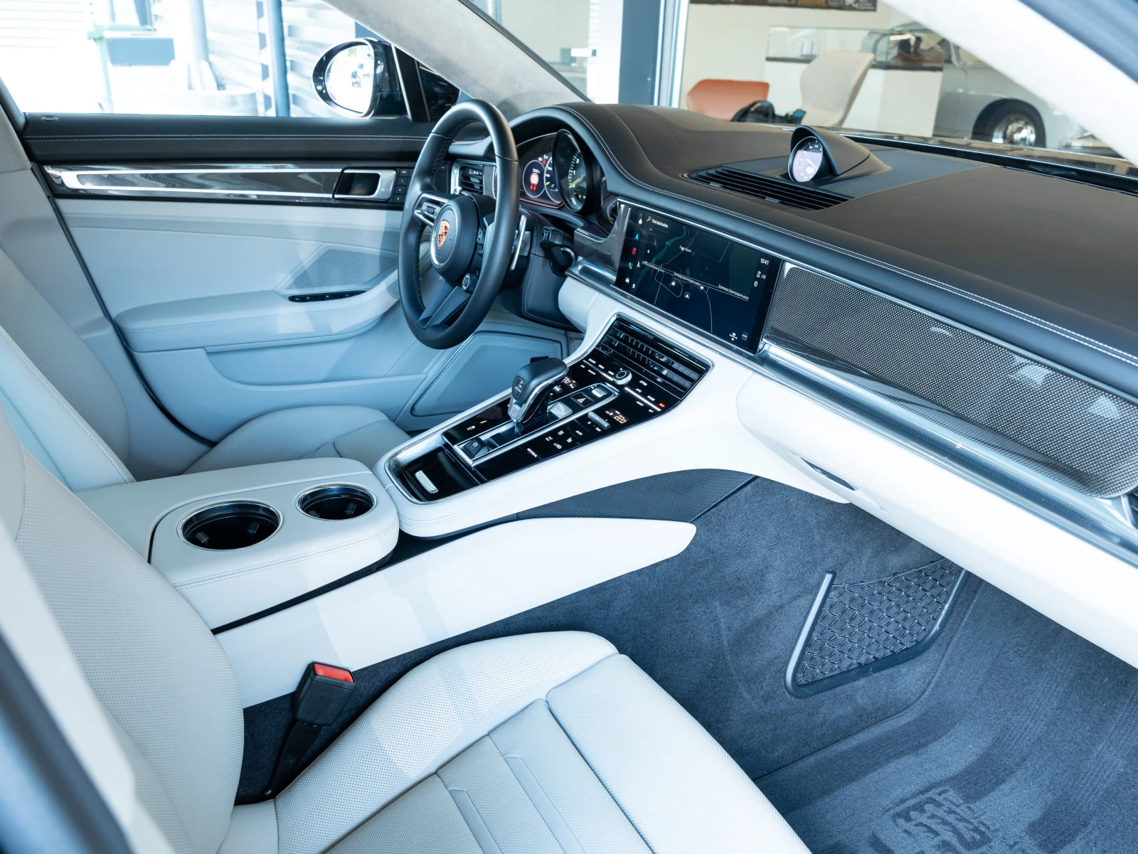 Porsche Panamera Turbo S E-Hybrid - изображение 10