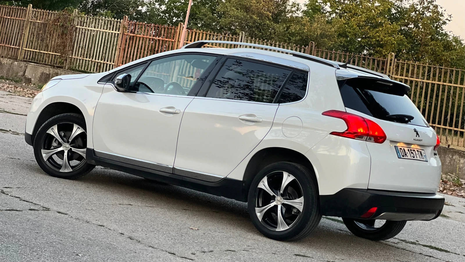 Peugeot 2008 PANORAMA NAVIGATION 1.6E-HDI - изображение 4