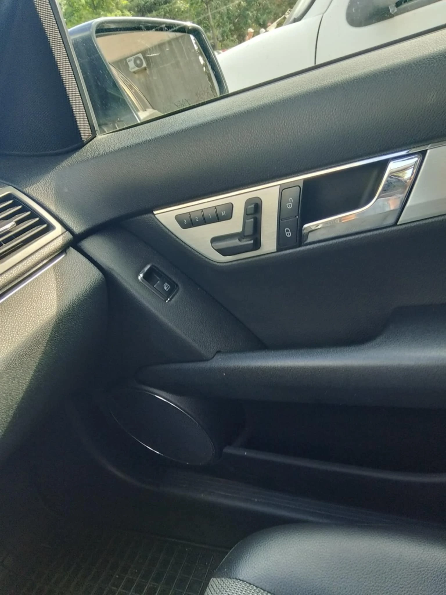 Mercedes-Benz C 200  - изображение 7