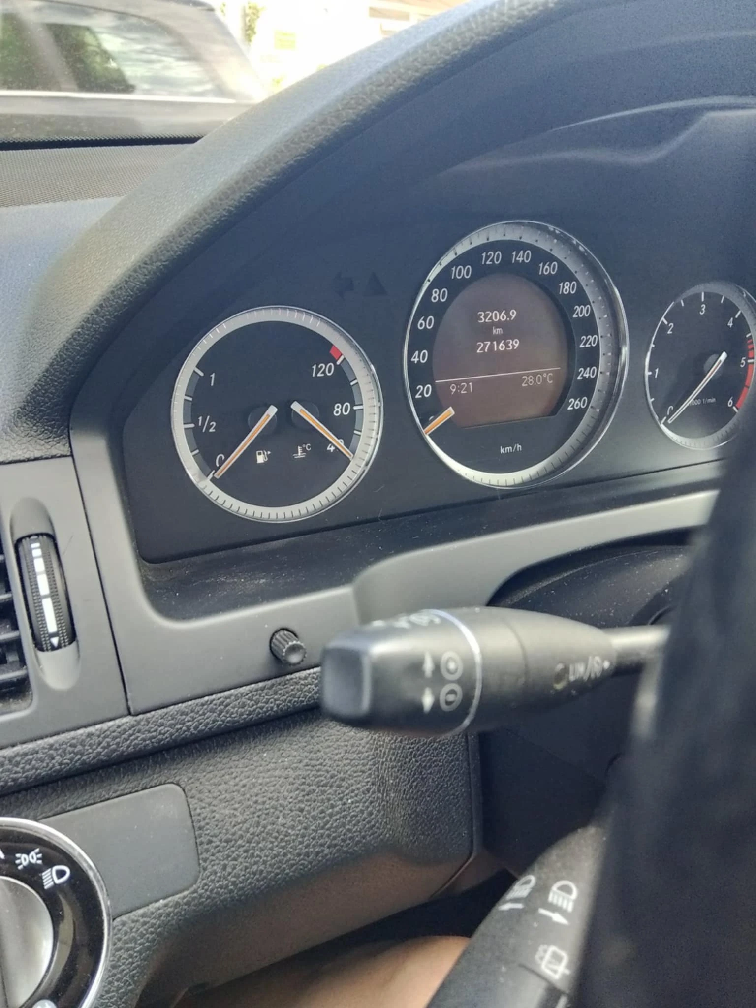 Mercedes-Benz C 200  - изображение 9