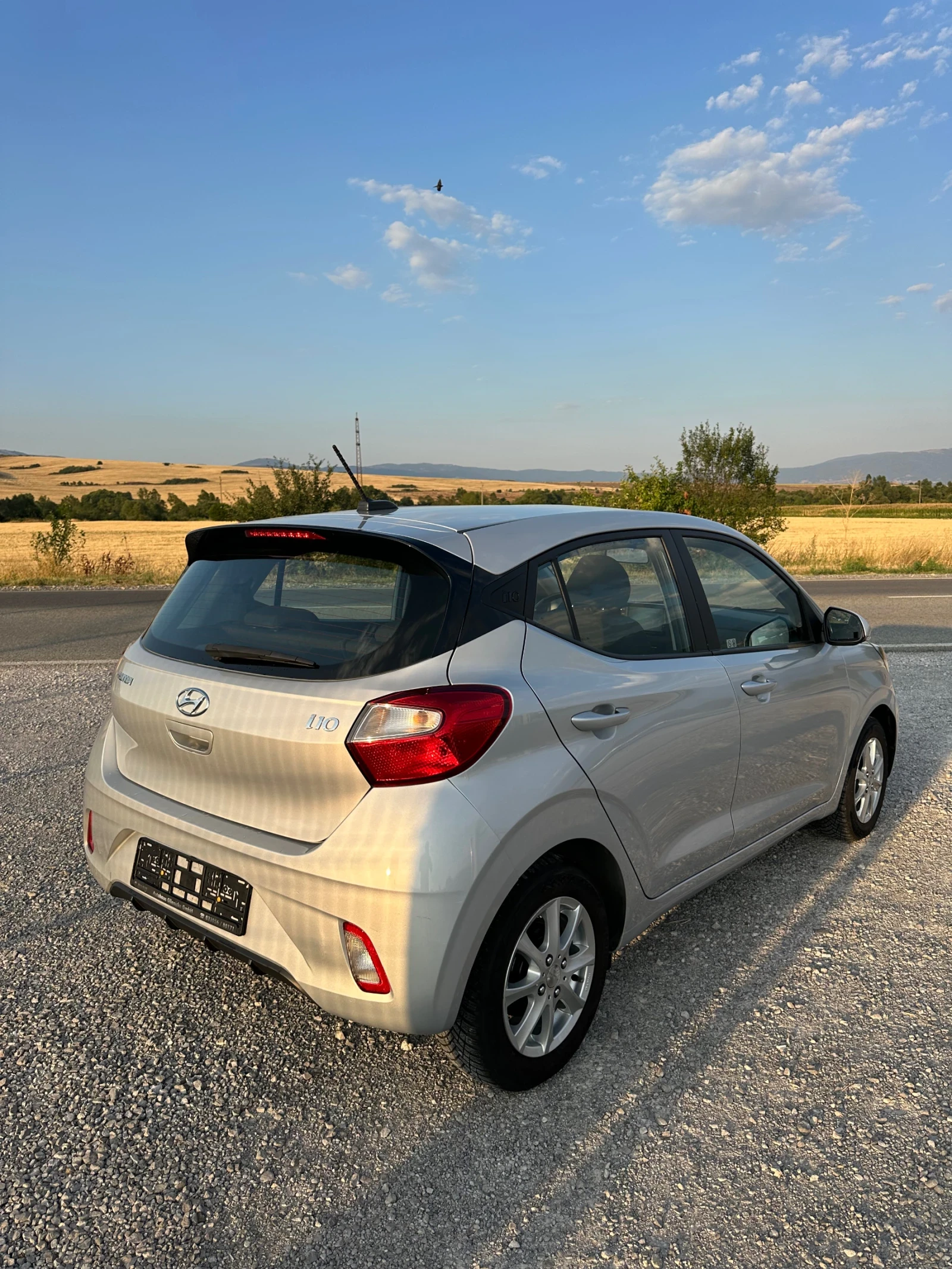 Hyundai I10 1.0i APPLE CARPLAY EURO 6D TUV COC - изображение 6