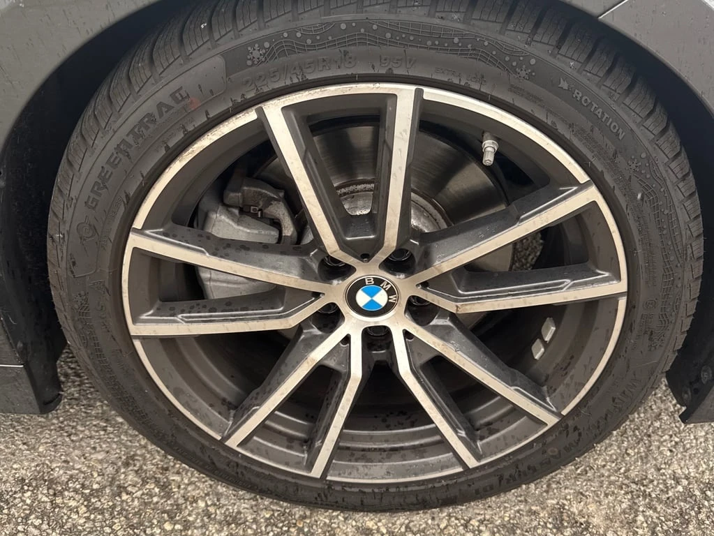 BMW 330 * 330i xDrive * CARFAX * БЕЗ ПЪРВОНАЧАЛНА ВНОСКА - изображение 7