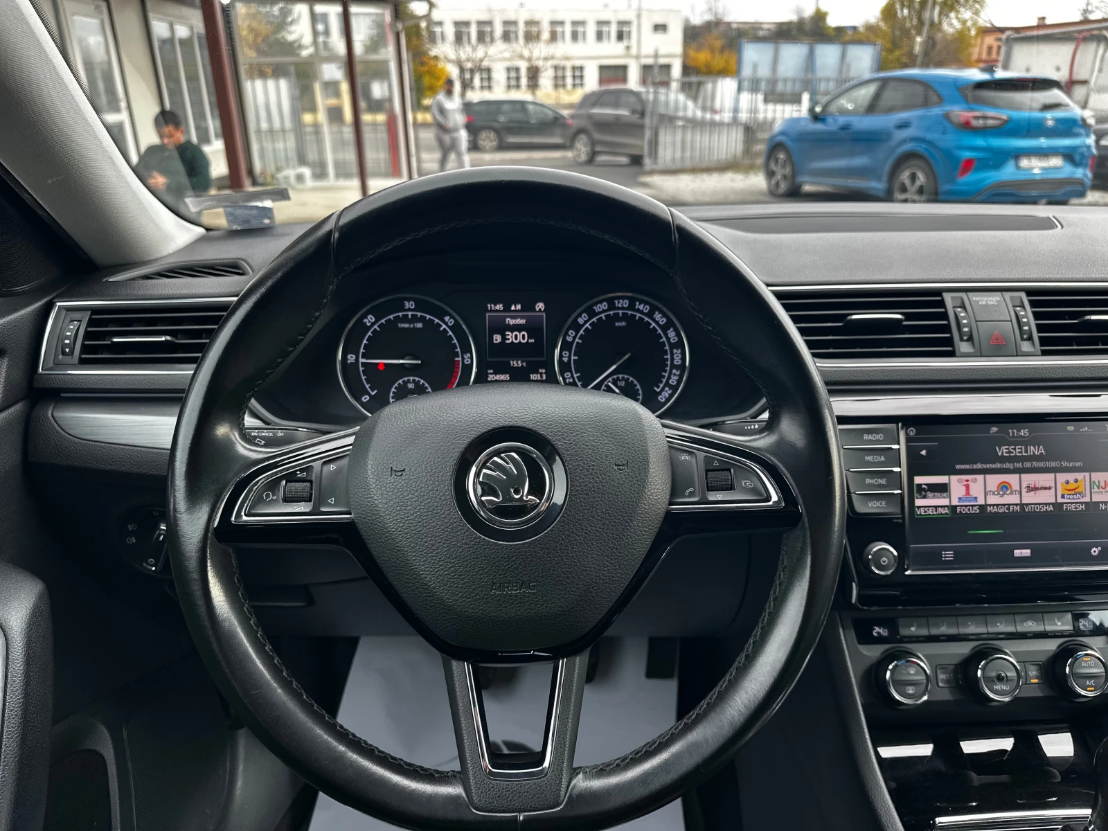 Skoda Superb 2.0TDI 150к.с 4х4 FULL - изображение 9