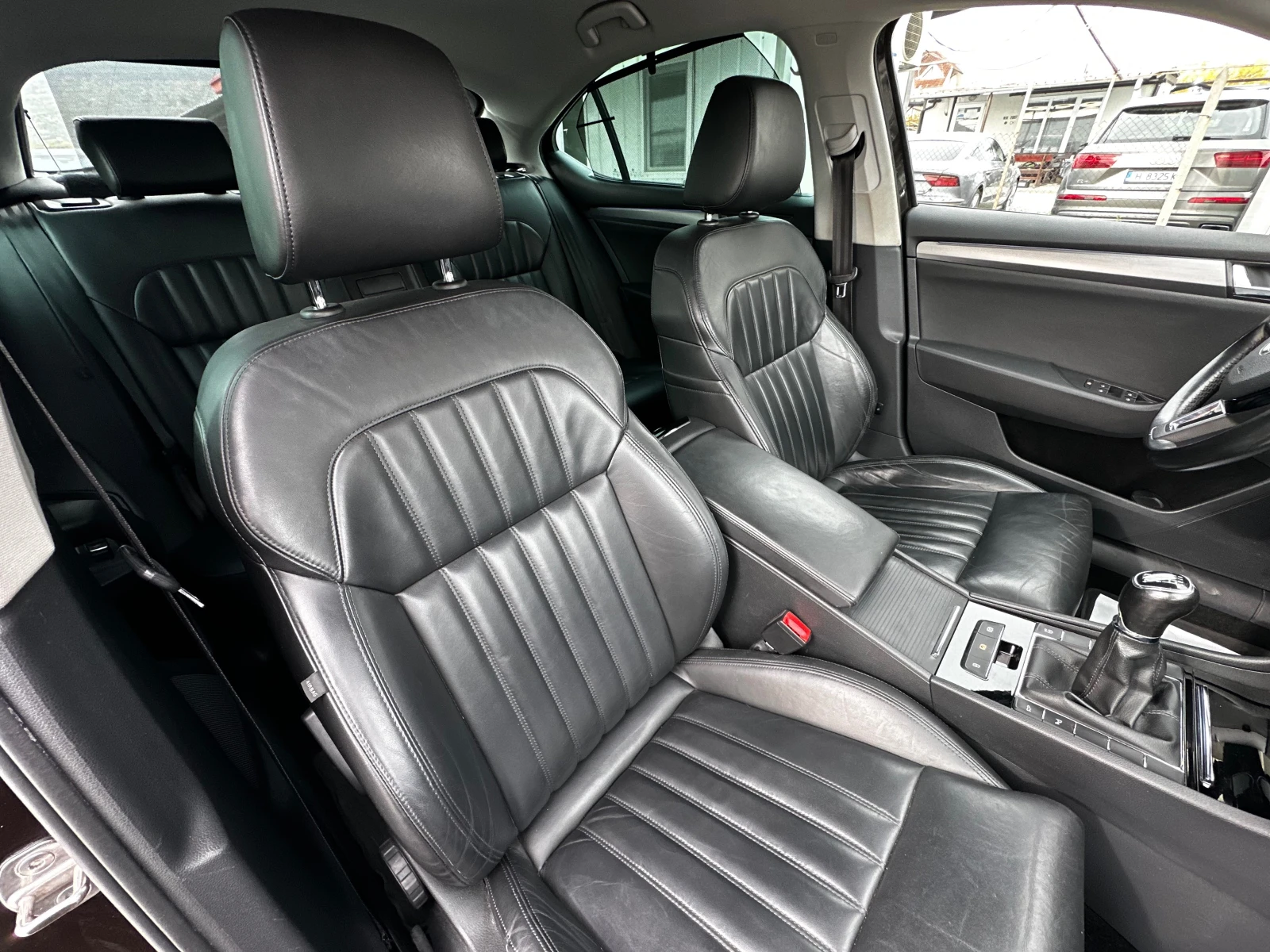 Skoda Superb 2.0TDI 150к.с 4х4 FULL - изображение 7