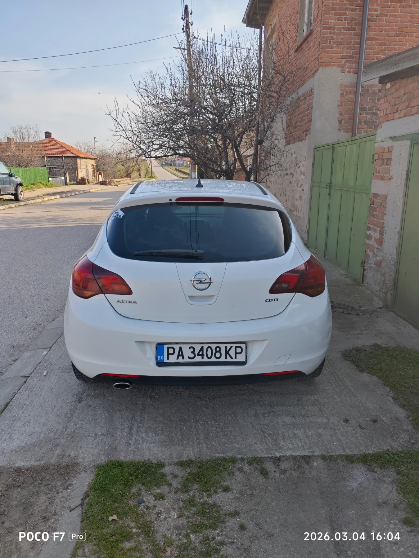 Opel Astra Astra J, снимка 3 - Автомобили и джипове - 53712261