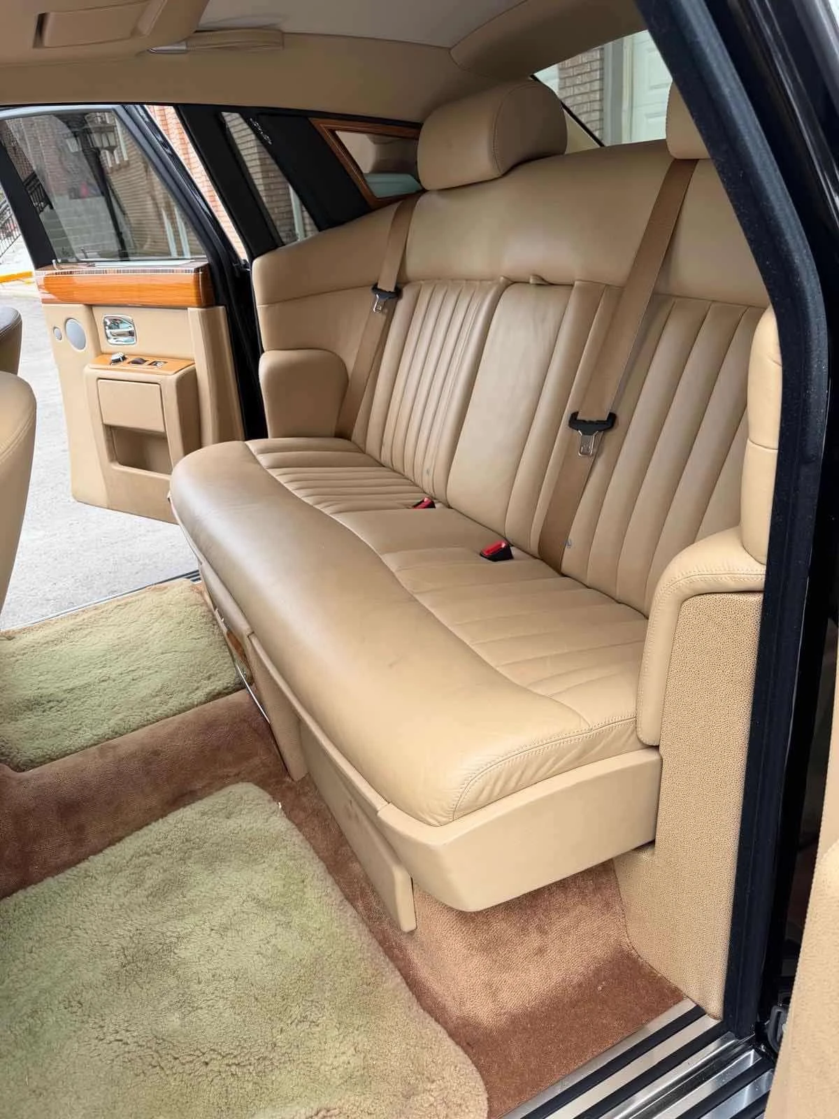 Rolls-Royce Phantom * 4dr Sdn * CARFAX * ЦЕНА ДО БГ, снимка 16 - Автомобили и джипове - 53741087