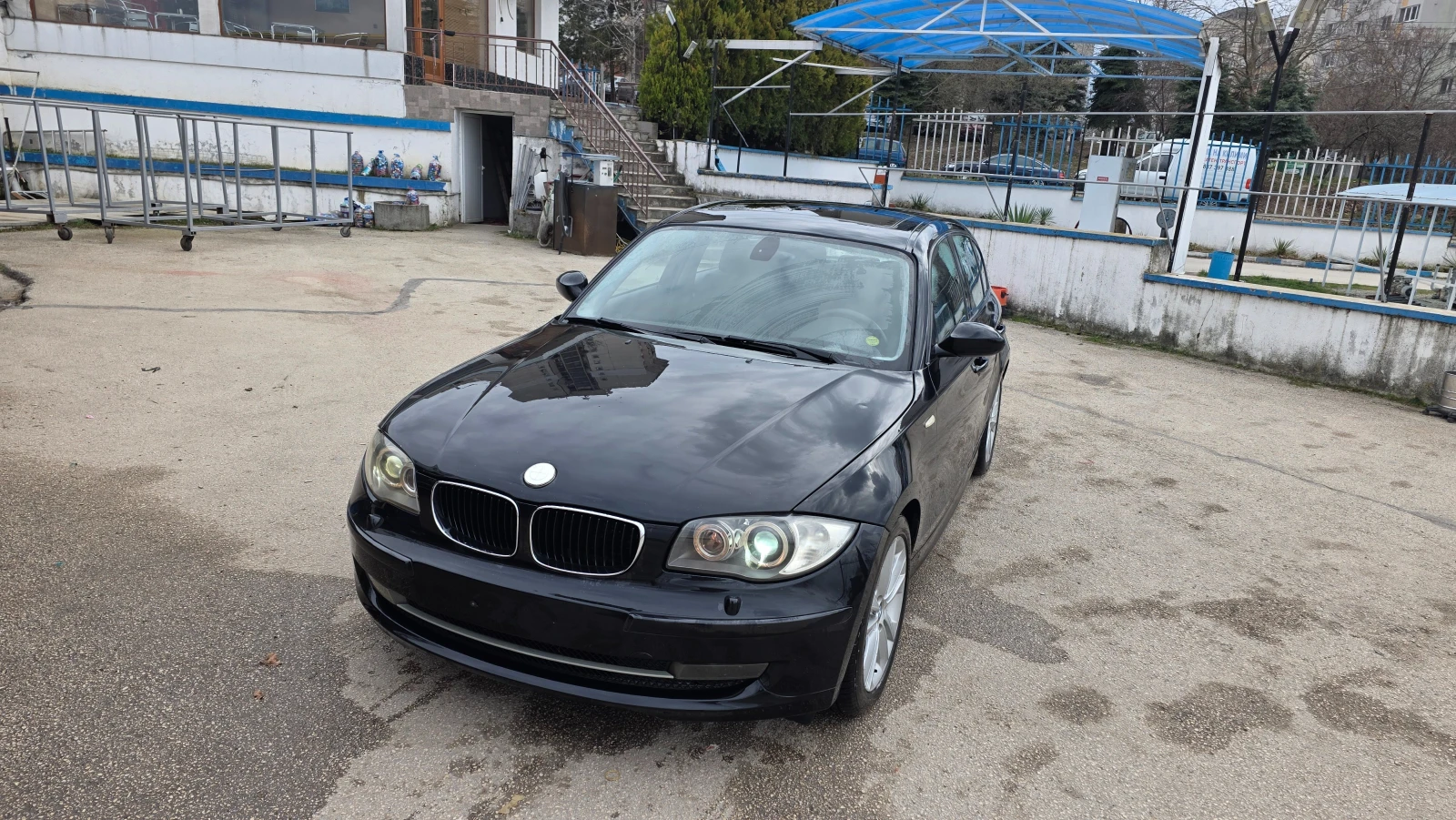 BMW 118 2.0d, снимка 14 - Автомобили и джипове - 53906965
