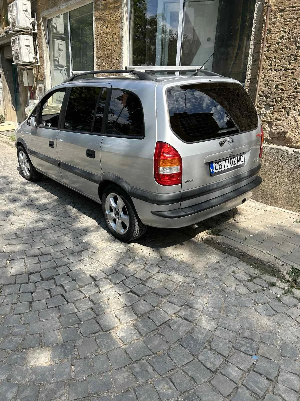 Opel Zafira Бензин / Газов инжекцион , снимка 2 - Автомобили и джипове - 53980145