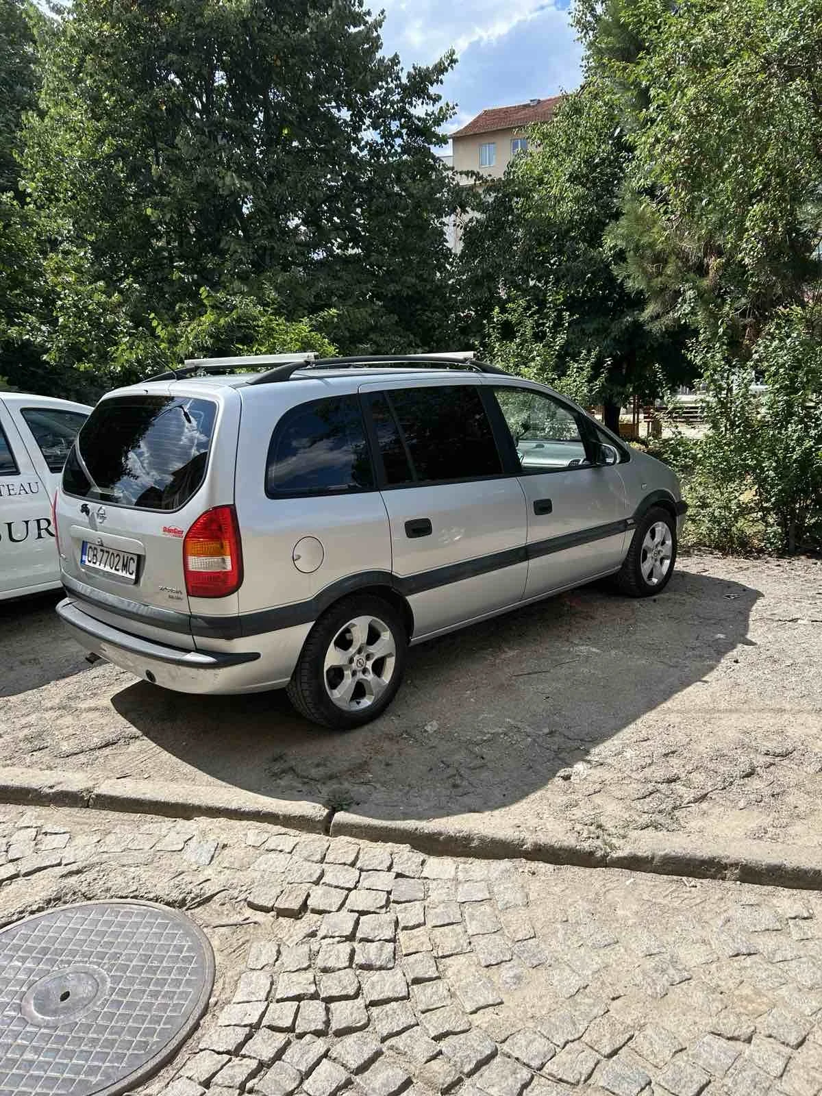 Opel Zafira Бензин / Газов инжекцион , снимка 4 - Автомобили и джипове - 53980145